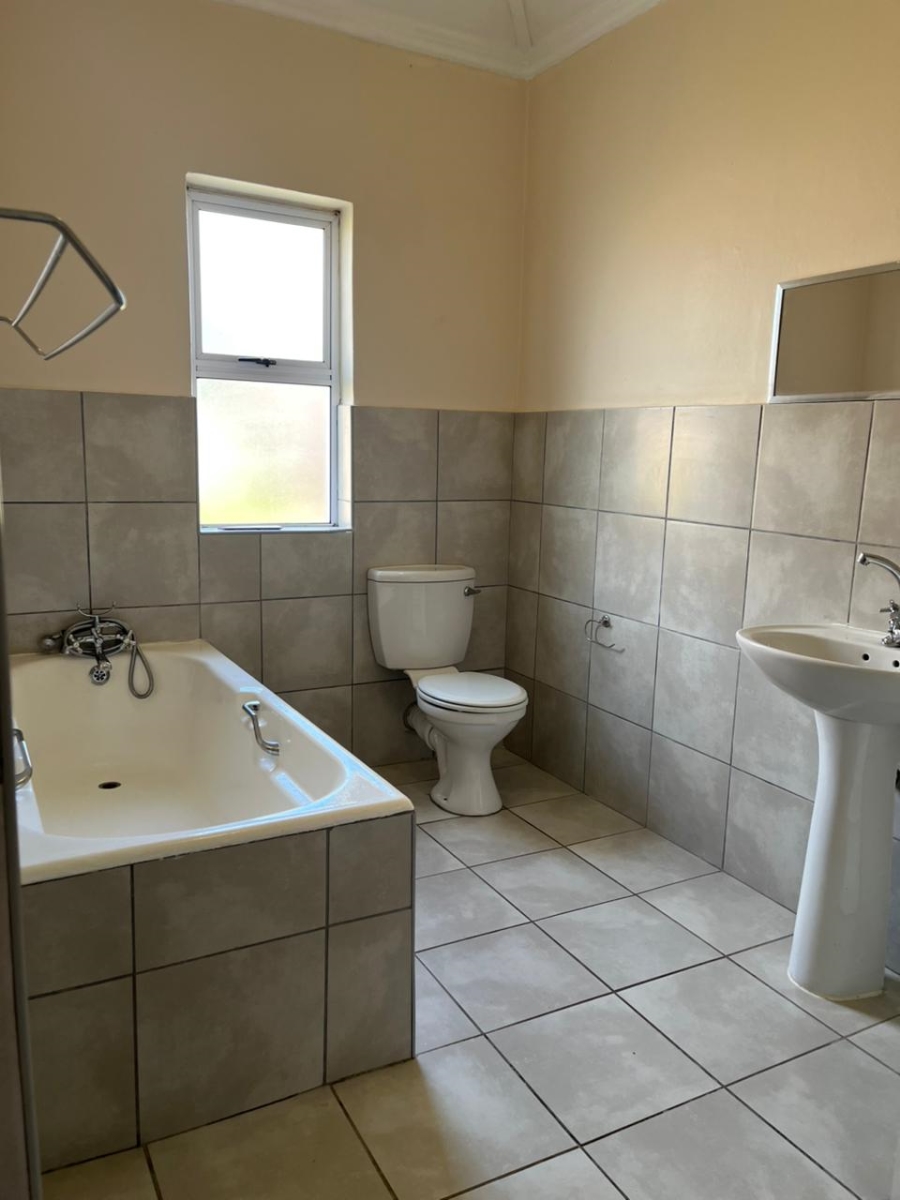 To Let 3 Bedroom Property for Rent in Audas Estate Western Cape